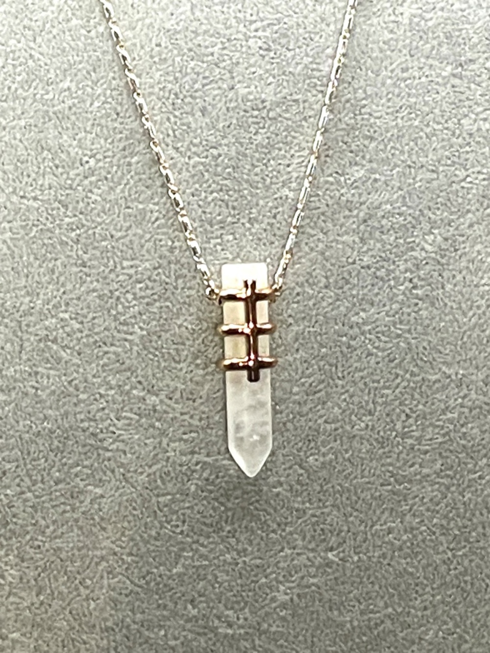 Stella & Dot Legend Pendant Necklace Quartz Crystal Prism Two Tone Retired